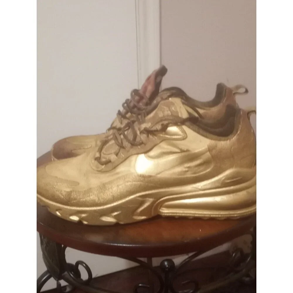 Nike Air Max 270 React CI3866-600 Gym Metallic Gold Spray Paint Mens Size 8.5
